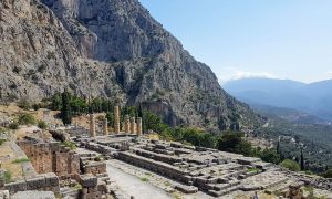 | 3 Days Delphi and Meteora Tour