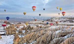 Hot Air Balloons at the sky in Cappadoica, 6 days Istanbul and Cappadocia, Okeanos Travel Turkey